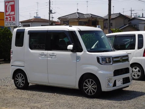 Daihatsu Wake — 8