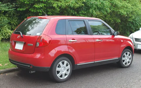 Mazda Verisa — 4