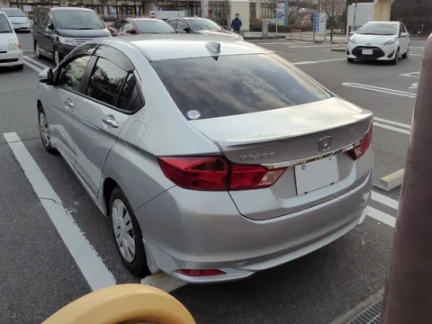 Honda Grace — 5