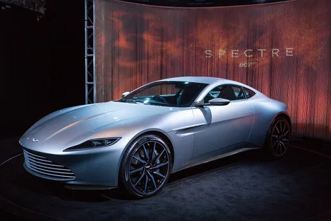 Aston Martin DB10 — 5