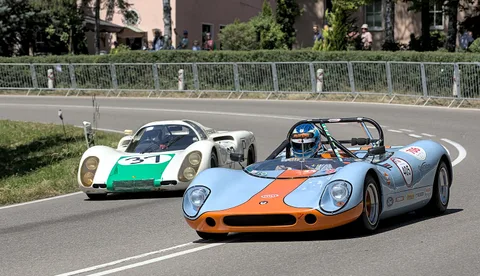 Porsche 907 — 2