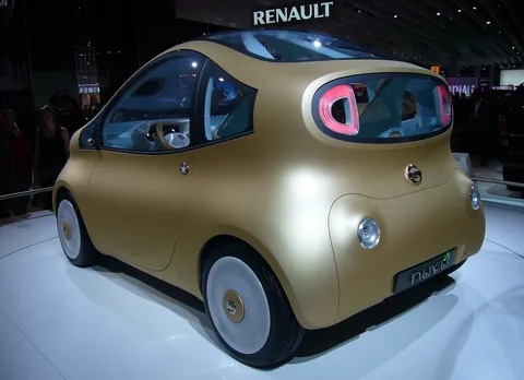 Nissan Nuvu — 5