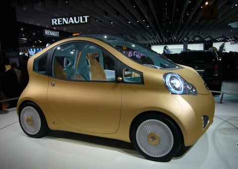Nissan Nuvu — 7