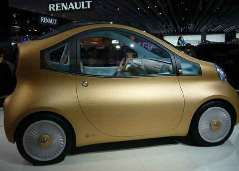 Nissan Nuvu — 8