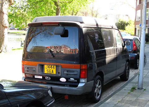 Mazda Bongo Friendee — 7