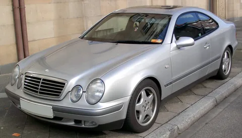 Mercedes-Benz C208