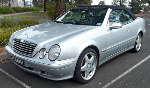 Mercedes-Benz C208 — 5