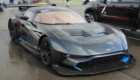 Aston Martin Vulcan — 5