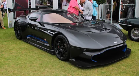 Aston Martin Vulcan — 6