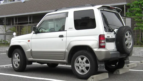 Mitsubishi Pajero Junior — 3