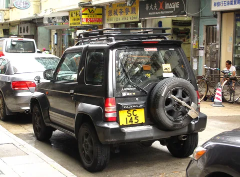 Mitsubishi Pajero Junior — 7