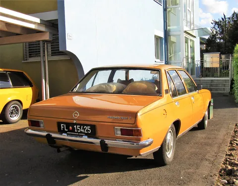 Opel Rekord D — 3