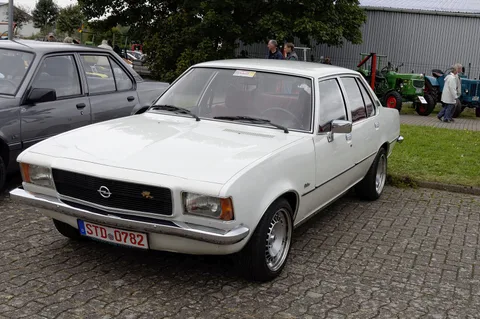 Opel Rekord D — 7