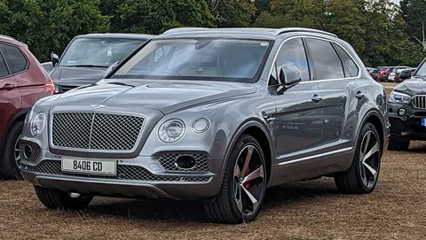 Bentley Bentayga — 3
