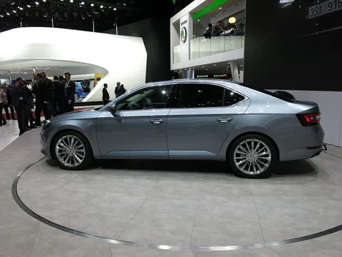 Škoda Superb III — 4