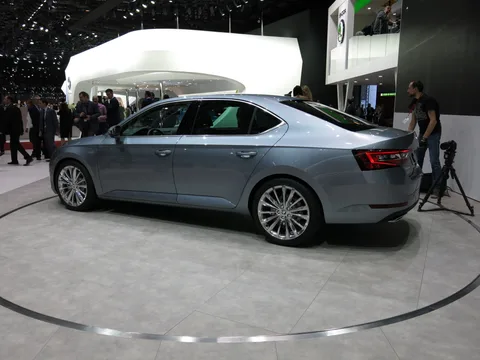 Škoda Superb III — 5