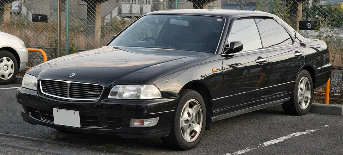 Nissan Leopard