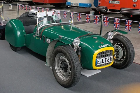 Lotus Mark VI — 4