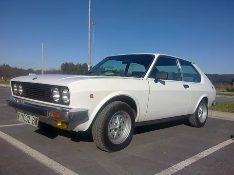SEAT 128