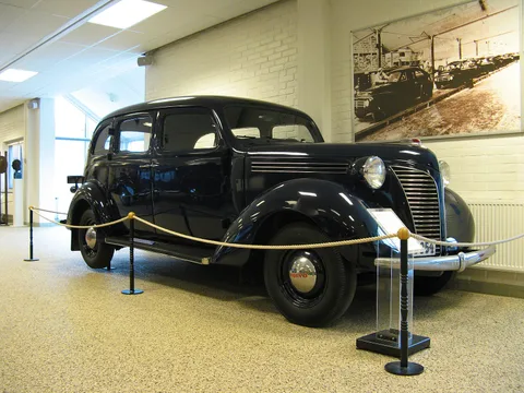 Volvo PV800 Series