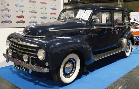 Volvo PV800 Series — 5