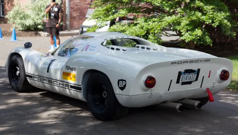 Porsche 910 — 4