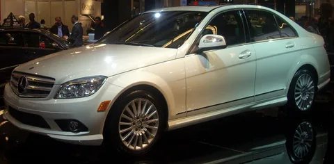 Mercedes-Benz W204