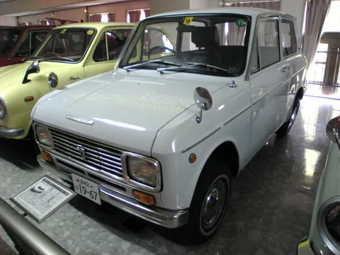 Daihatsu Fellow — 4
