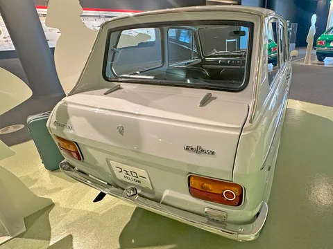 Daihatsu Fellow — 8
