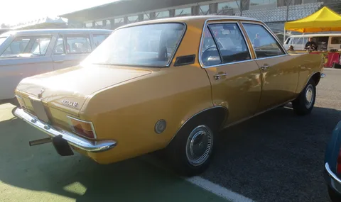 Opel Ascona A — 7