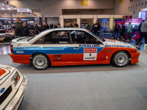 Opel Omega A — 4