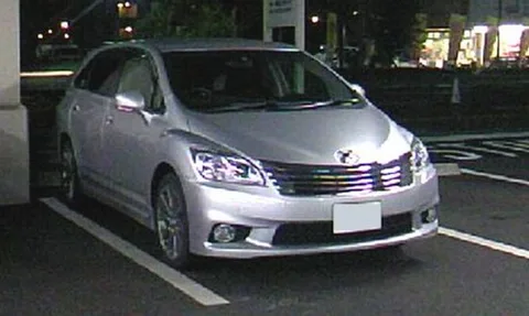 Toyota Mark X ZiO — 7