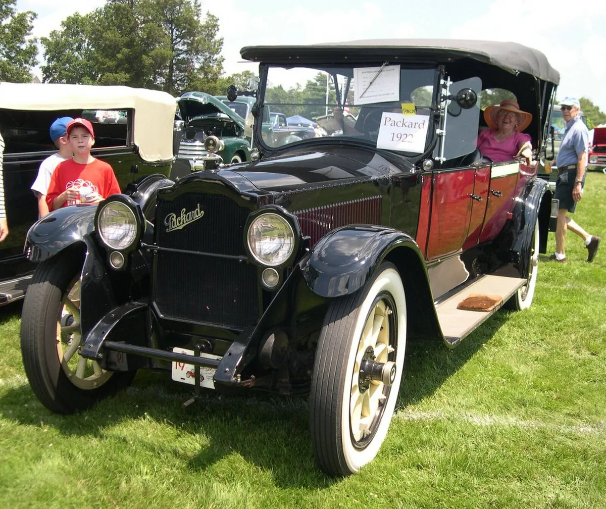 Packard Single Six