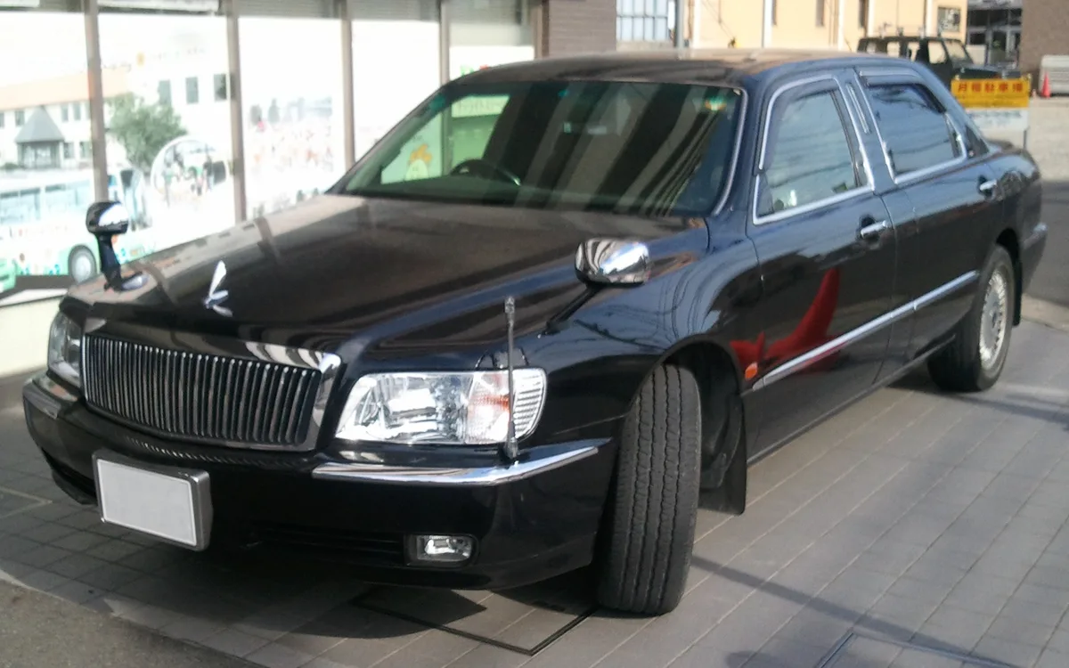 Mitsubishi Dignity