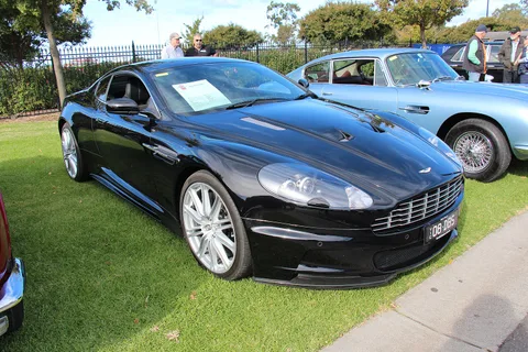 Aston Martin DBS V12