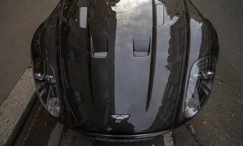 Aston Martin DBS V12 — 2