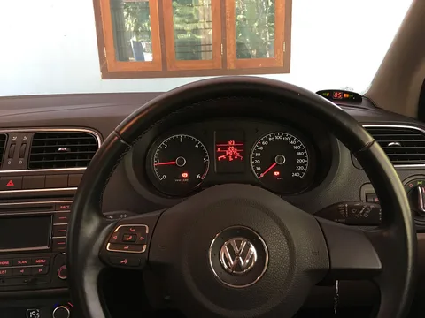 Volkswagen Polo Mk5 — 4