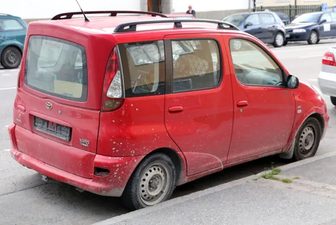 Toyota Yaris Verso — 6