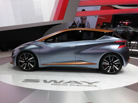 Nissan Sway — 7