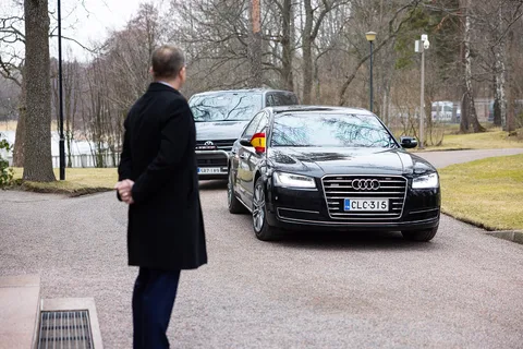 Audi A8 — 7
