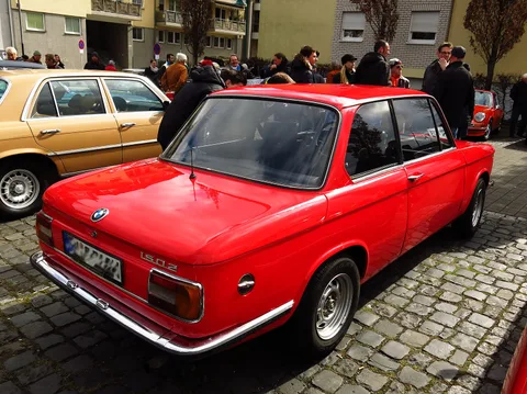 BMW 1502 — 8