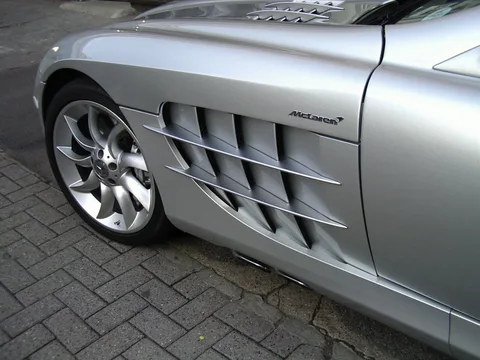 Mercedes-Benz SLR McLaren — 8
