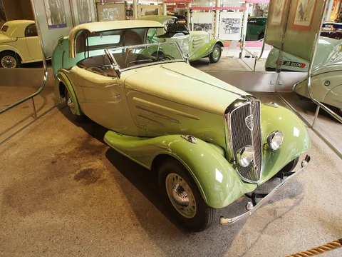 Peugeot 601 — 6