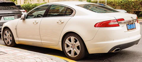 Jaguar XF (X250) — 4