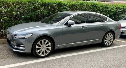 Volvo S90 — 2