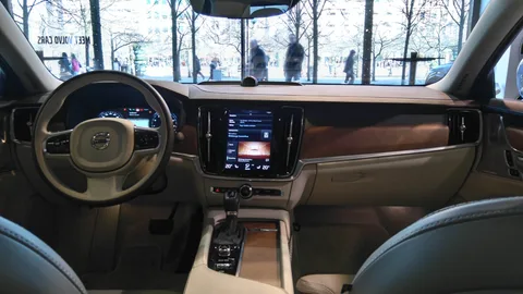 Volvo S90 — 6