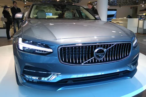 Volvo S90 — 8
