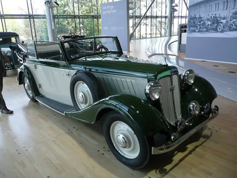 Audi 225 — 2