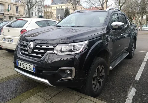 Renault Alaskan — 5