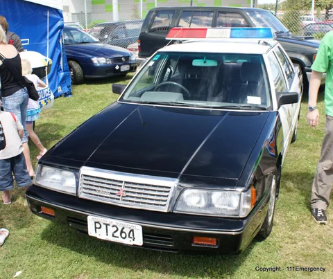 Mitsubishi V3000 — 2